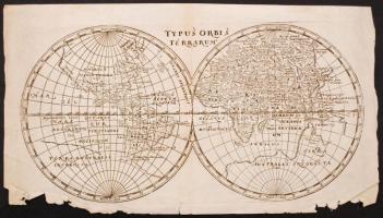1661 Philipp Cluver: A föld  térképe megjelent: Introductionis in Universam Geographiam. Amsterdam, 1661. Szélein kissé gyűrött. / Etching of the globe in two parts. 33x20 cm