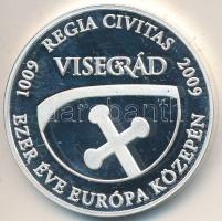 2009. "HUNFILA 2009 Visegrád - 82. Bélyegnap - Nemzetközi Bélyegkiállítás / Visegrád ezer éve Európa közepén" ezüstözött Br emlékérem dísztokban (42mm) T:PP ujjlenyomat,karc