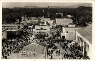 Budapest, BNV, 3 db képeslap, 1939, 1940 és 1948-as Vásárokról, 1 db 'A Nemzetközi Vásár köszönti a hazatérteket' So. Stpl., vegyes minőség