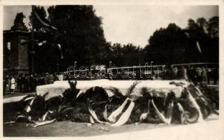 Budapest, XIV. Zugló, 12 db vegyes képeslap, Városliget, Hősök tere, Vajdahunyad vár, vegyes minőség