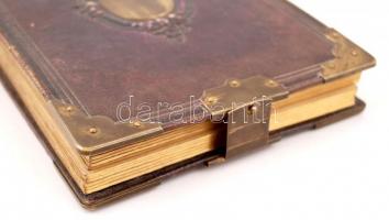 cca 1870 A Traiber, később Vasváry család fényképalbuma 39 fotóval a családról és rokonairól. Képalá...