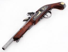 Replika 17. századi keréklakatos pisztoly, h: 47 cm