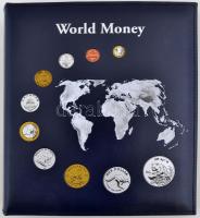 Leuchtturm World Money elegáns műbőr gyűrűs album eredeti karton tokkal, benne 2db berakólap