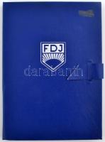 NDK ~1940-1970. "Szabad Német Ifjúság" 10xklf fém emlékérem eredeti, kék éremtartóba rögzí...