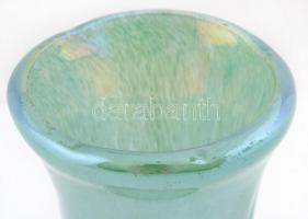 Dekoratív fújt üvegváza, apró karcolással, m:20 cm