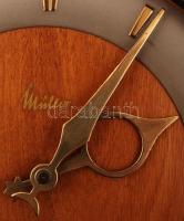 Müller falióra, működik, jelzett, kulccsal, üvegszámlap hiányzik, 24×24 cm