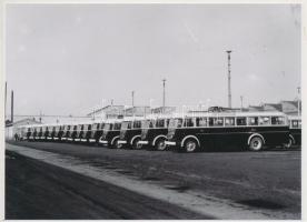 cca 1970 Trolibuszok gyártása, Kotnyek Antal (1921-1990) fotóriporter hagyatékában őrzött 3 db negat...