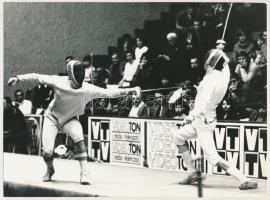 cca 1970 Vívók versenye, Balásy Pál jelzés nélküli vintage fotói hagyatékából, 6 db sportfotó, 18x24...