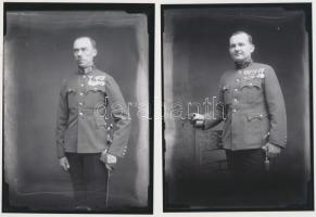 cca 1930 Az egri helyőrség tisztikara sok kitüntetéssel, az egri Fotó-Gráf műterem hagyatékában őrzö...