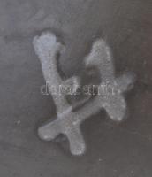 Figurális kis kiöntő, mázas kerámia, jelzett?, m:9 cm, h:16 cm