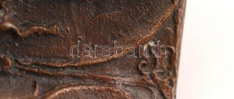 Somogyi József (1916-1993): Szárnyalás, bronz kisplasztika, jelzett, 5,5×4 cm