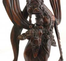 Ázsiai istennő, díszesen faragott, fából készült szobor, jelzés nélkül, m: 47 cm