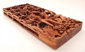 Ázsiai táncosok, gazdagon díszített faragás, jelzett, 50×22,5×4,5 cm