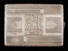 Ezüst (Ag.) cigarettatálca, jelzett, belül karcos, 10,5×7,5 cm, nettó:140g