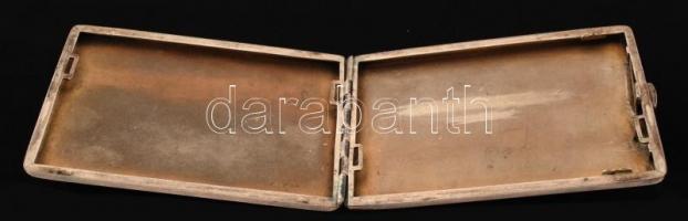 Ezüst (Ag.) cigarettatálca, jelzett, belül karcos, 10,5×7,5 cm, nettó:140g