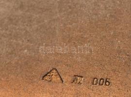 Ezüst (Ag.) cigarettatálca, jelzett, belül karcos, 10,5×7,5 cm, nettó:140g