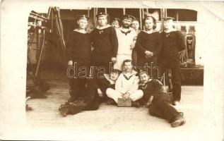 1916 SMS Viribus Unitis, K.u.K. mariner group photo (b)