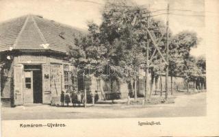 Komárom Újváros; Igmándi út, Kosch Bernát vegyeskereskedése / street, corner shop