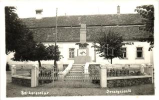 Székelykeresztúr, Országzászló; Nagy fényképész / national flag