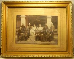 Keményhátú fotó a század elejéről szép korabeli keretben 36x28 cm