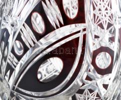 Ólomkristály váza, metszett, csiszolt, többrétegű, jelzés nélkül, hibátlan, m: 26,5 cm