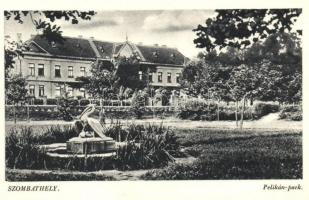 16 db RÉGI történelmi magyarországi városképes képeslap, főleg Esztergom, 2 db nem képeslap hátú, ve...