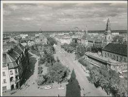 1957 Kecskemét látképe a zsinagógával, Heltay Fotó, 18x24 cm