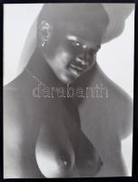 cca 1980 Nigéria hölgyek fotói benne aktokkal is, 20db, 24x18cm