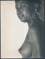 cca 1980 Nigéria hölgyek fotói benne aktokkal is, 20db, 24x18cm