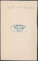 cca 1880-1900 Keményhátú kabinetfotó "Jello und Cornélie" felirattal, J. Friedman pesti mű...