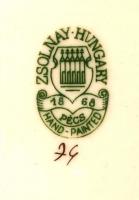 Zsolnay búzavirág mintás szendvicses készlet, kézzel festett, jelzett, a tálcán máz alatti repedésse...