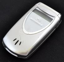 Motorola V60i mobiltelefon, töltővel, nem kipróbált