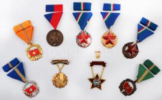 9db főleg katonai és belügyi kitüntetés, közte 1951. "Közbiztonsági Érem" arany, ezüst és ...