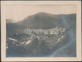 cca 1900 Magas-Tátra, Fenyőháza, keményhátú fotó, 10x13 cm / cca 1900 High Tatras, Ľubochňa, Slovakia, vintage photo, 10x13 cm