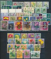 Virág, növény motívum 69 db bélyeg közte teljes sorokkal 2 stecklapon, Flowers 69 stamps with sets