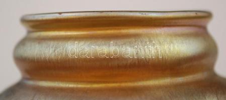 Tiffany jelzéssel kis váza, fémesen irizáló üveg, hibátlan, m:8,5 cm