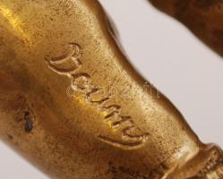 Bourns jelzéssel: Búvár. Bronz, márvány talapzaton (apró lepattanással), m:25 cm