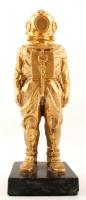 Bourns jelzéssel: Búvár. Bronz, márvány talapzaton (apró lepattanással), m:25 cm