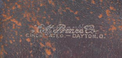 Régi, bőr szemüvegtokok, az egyik jelzett, cca 15x8cm