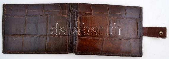 Régi (krokodil?)bőr tárca, szép állapotban, 10x14cm