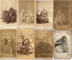 1860-1880 Régi fényképek:Társasképek (8db)