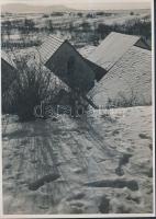 1938 Dr. Sevcsik Jenő (1899-1996): Téli tájkép, jelzés nélküli vintage fotó a szerző hagyatékából, 29x20 cm