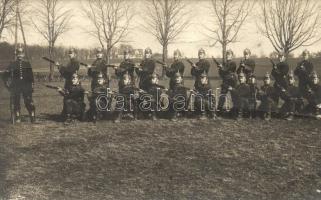 1911 German infantrymen, group photo (b)