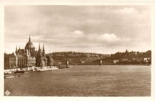 Budapest, 8 db megíratlan városképes képeslap, Igazságügyi palota, Szépművészeti múzeum, Mátyás temp...