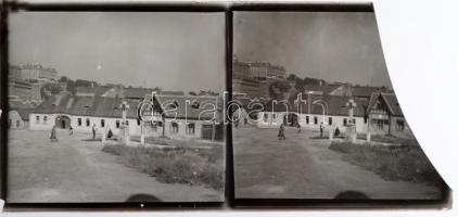cca 1920 Budapest, 11 db sztereo üveglemez diapozitív képpár a Tabánról, kettő üveglemeznek a sarka ...