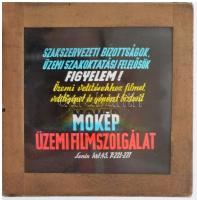 cca 1940 Fekete György (1904-1990) budapesti fényképész specialitása a mozikban nagyfilmek előtt vet...