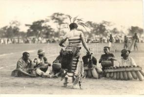 African folk dancers from Gabon, photo