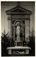 Keszthely, Skapulárés Szűz Mária oltár, Szent Terézke halotti nyoszolyájával, photo