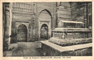Delhi, Old Delhi, Tomb of Emperor Shams-ud-din Altamsh, interior