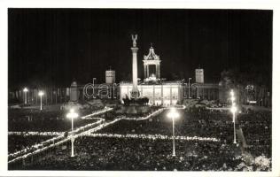 1938 Budapest XIV. Hősök tere, XXXIV. Nemzetközi Eucharisztikus Kongresszus, éjszaka